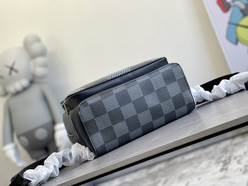 CAMPUS BACKPACK 30 GRAY DAMIER GRAPHITE