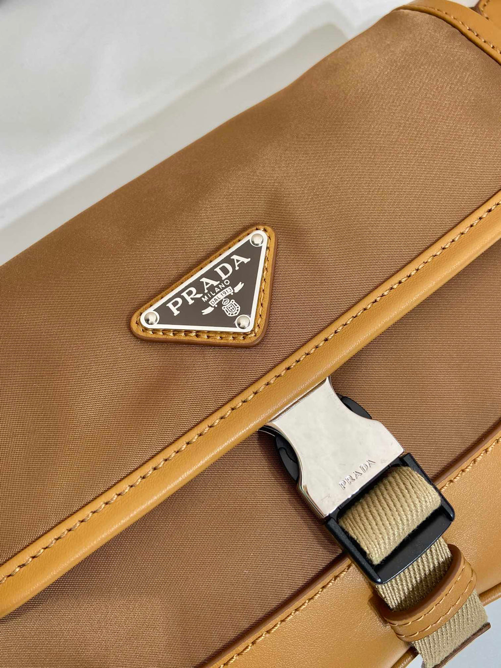 BELT BAG 18 IN SEPIA BROWN RE-NYLON AND CALFSKIN TRIM
