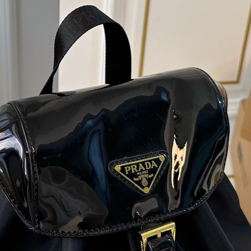 BACKPACK 30 IN BLACK RE-NYLON AND PATENT CALFSKIN GOLD HARDWARE