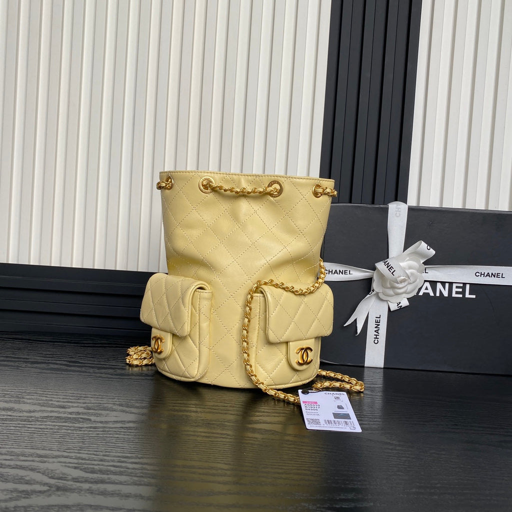 CRUISE DRAWSTRING BACKPACK 24 IN YELLOW LAMBSKIN GOLD-TONE METALLIC
