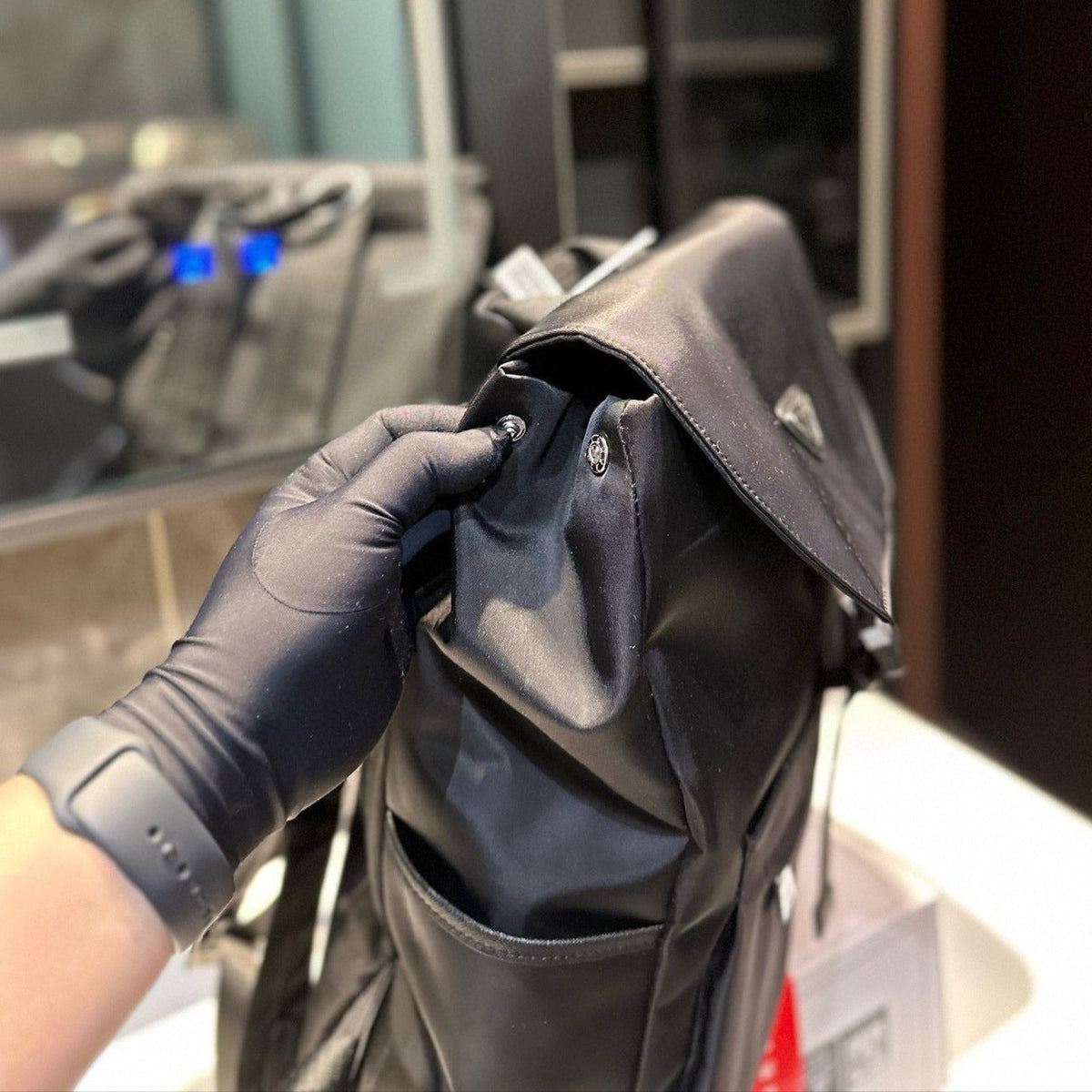 TRIANGLE LOGO BACKPACK 41 IN BLACK RE-NYLON FABRIC